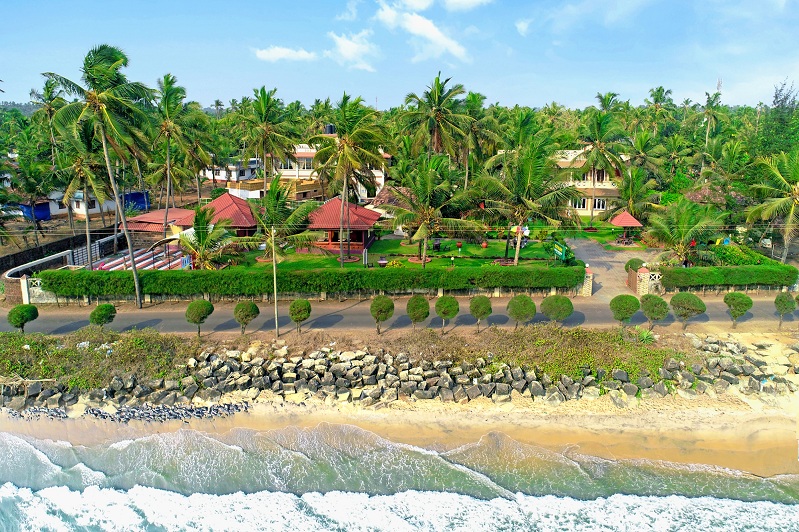 Kerala tour packages with houseboat